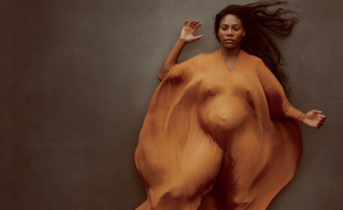Serena Williams gjashtë muajshe shtatzënë, pozon nudo për ‘Vanity Fair’ (Foto, +16)