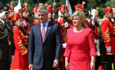 Thaçi pritet me nderime të larta shtetërore në Kroaci (Video)