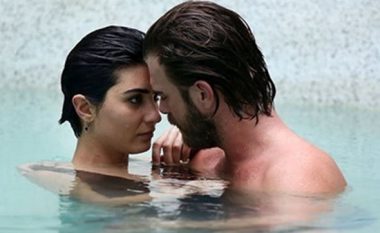 Aktorit turk nuk i pëlqen se po detyrohet të puthet në serial me kolegen (Foto)