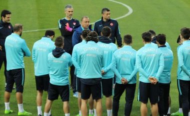 Derisa Kosova nuk ka të caktuar ndeshje miqësore, Turqia luan kundër Maqedonisë