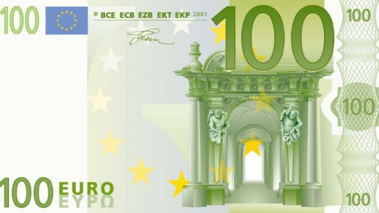 100 euro fals deponohen në bankë