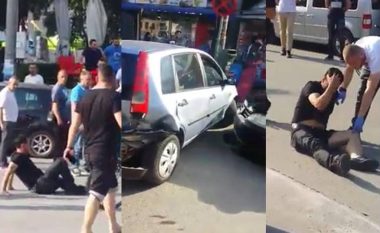 Pas aksidentit mori një sëpatë dhe sulmoi shoferin, më pas dëmtoi edhe veturën e tij (Video)