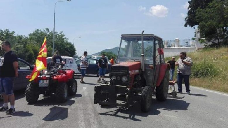 “Shpëtim për Vallandovën” zgjerojnë bllokadën