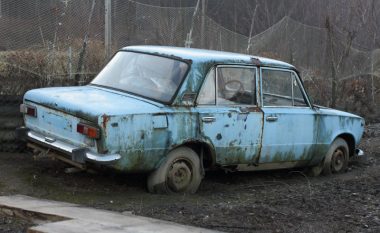 Nga 1 janari 2018, veturat mbi 10 vjet të vjetra nuk do të hyjnë në Kosovë