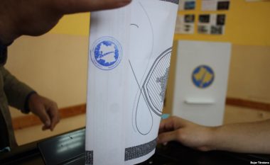 Serbët në veri votojnë me letërnjoftime të Serbisë