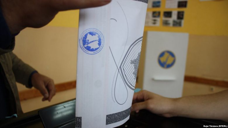 Serbët në veri votojnë me letërnjoftime të Serbisë