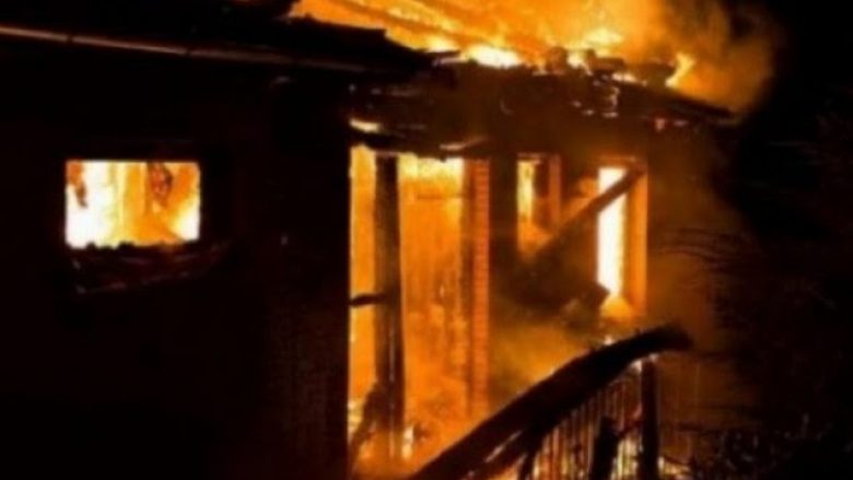 Përfshihet nga zjarri një shtëpi në Tophane (Foto/Video)