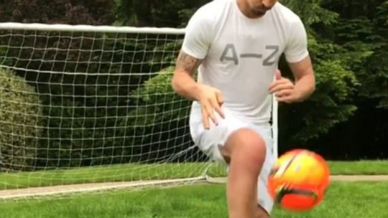 Ibrahimovic kthehet ta shqelmojë topin pas dëmtimit të tmerrshëm dhe operimit në gju (Foto/Video)