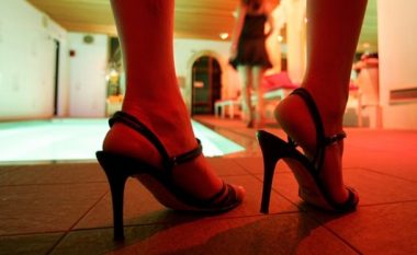 Tre të arrestuar për prostitucion në Vushtrri