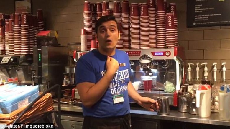Stafi i restorantit refuzon t’ia shesin klientit sandviçin, pasi e kuptuan se ai planifikonte t’ia jepte një të pastrehu (Video)