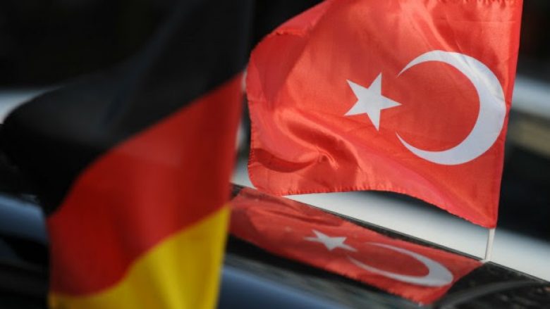 Turqia akuzon Berlinin për shantazh dhe kërcënim