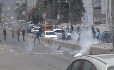 Tre të vrarë në përleshjet në Jerusalem