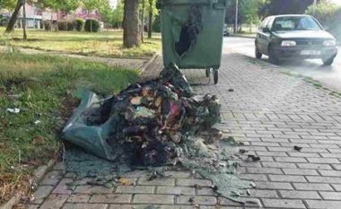 Prishtinë, qytetarët i djegin kontejnerët, kompania ‘Pastrimi’ nuk ka mundësi t’i zëvendësojë (Foto)