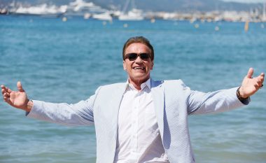 Arnold Schwarzenegger feston ditëlindjen e 70-të