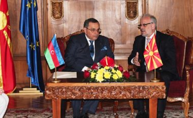 Xhaferi takohet me ambasadorin Bagirov, flitet për bashkëpunim bilateral