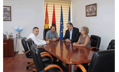 Bejta dhe Zhernovski shprehen për bashkëpunim ndërkomunal