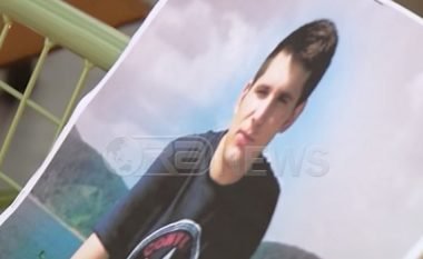 ”Lamtumirë hero”, homazhe në Tiranë për Benjaminin e Tetovës (Video)