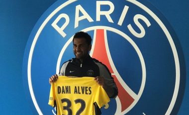 Zyrtare: Dani Alves është lojtar i PSG-së (Foto)