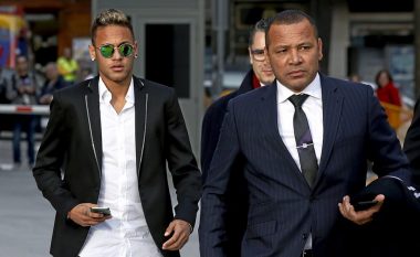 Babai i Neymarit ia ka premtuar brazilianin PSG-së