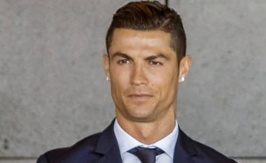 Ronaldo i frustruar dhe i parehatshëm gjatë seancës në gjykatën e Madridit, vendos të flasë vet