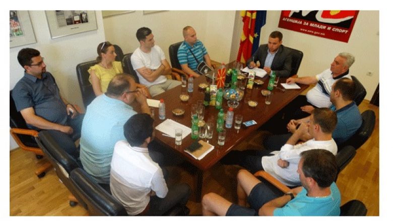Në Agjencinë për Rini dhe Sport diskutohet për gjendjen e sportit në Maqedoni