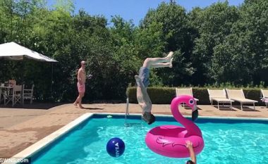 Sfida e frikshme në pishinë: Kërcimi të cilën nuk duhet ta provoni (Video)
