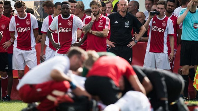 Mori dëmtime të rënda në tru në një ndeshje të Ajax – klubi holandez do t’i paguajë miliona euro familjes së Abdelhak Nouri