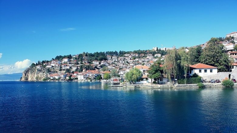 UNESCO u dha edhe dy vite ultimatum Maqedonisë dhe Shqipërisë për Liqenin e Ohrit