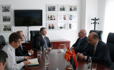 Gruevski në takim me ambasadorin bullgar, diskutojnë për marrëveshjen për fqinjësi të mirë