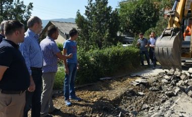 Filloi faza e dytë e projektit për rikonstruimin e rrugës në Saraj