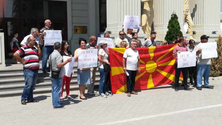 ”Marrëveshje Maqedoni-Bullgari, po, por për tregti dhe ekonomi, jo për histori”