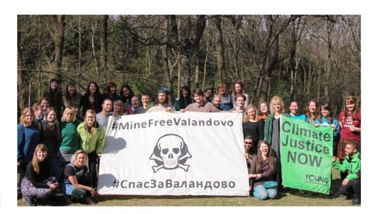 Triumfuan aktivistët qytetarë, Vallandova shkon në referendum për xeheroret