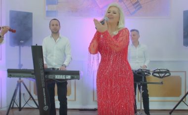 Shyhrete Behluli publikon këngën e re “Mirë po lujka nusja e vjehrra”, sjell atmosferën e dasmave në klip (Video)