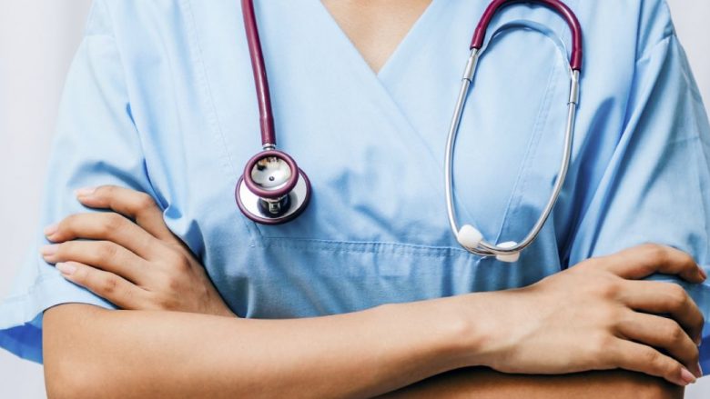 Reagon Sindikata e Infermierëve ndaj Qeverisë dhe MSH-së: Është ofenduese që infermierët të marrin 150 euro