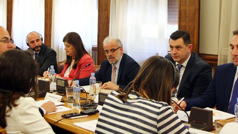 Xhaferi premton më shumë transparencë në Kuvendin e Maqedonisë