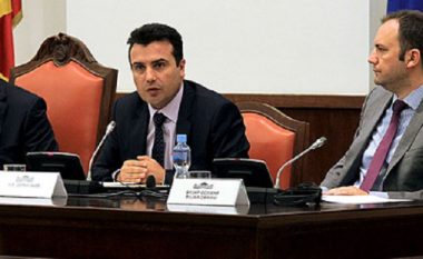 Zaev: Gjuha shqipe do të bëhet para zgjedhjeve lokale