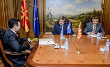 Zaev-Hysa: Të thellohet bashkëpunimi Kosovë-Maqedoni