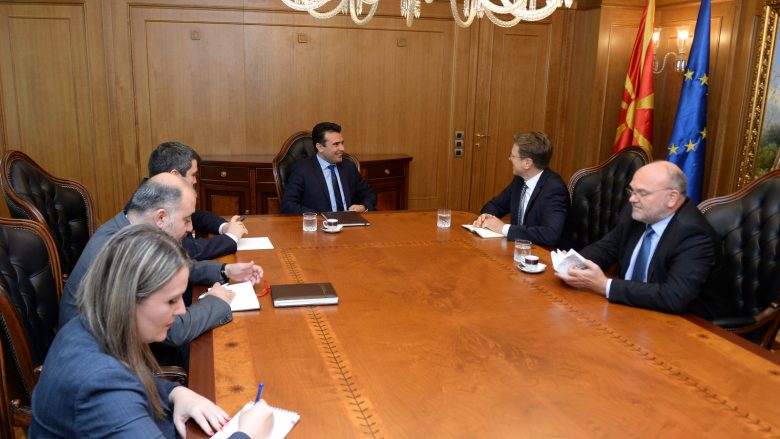 Zaev dhe Zhbogar flasin për reformat qeveritare drejt anëtarësimit në BE