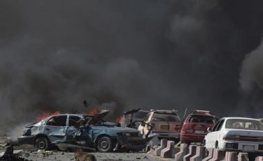 Sulm me makinë bombë në Kabul, 24 persona të vrarë