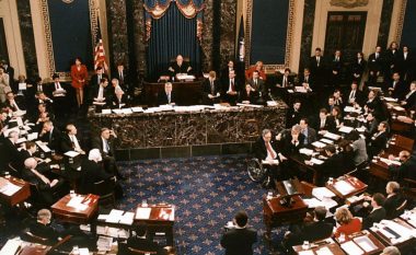Senati e miratoi legjislacionin për sanksione kundër Rusisë