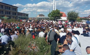 Alidemajt sot do të duhej të ishin në festë: Familjarët që ishin mbrapa në rrugë, thonë se vetura e aksidentuar nuk lëvizte me shpejtësi (Video)