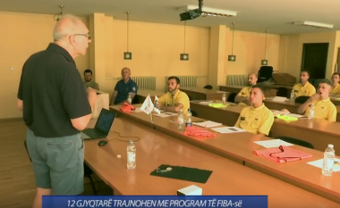 Basketboll, 12 gjyqtarë trajnohen me program të FIBA-së (Video)