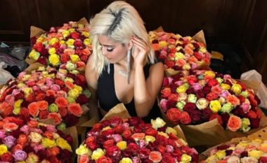 Bebe Rexha befasohet në Rusi (Foto/Video)