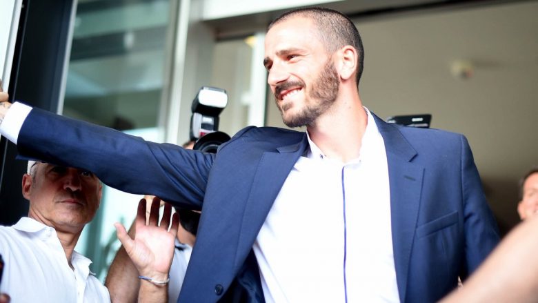 Bonucci mposht Higuainin, lojtari më i pagur në Serie A