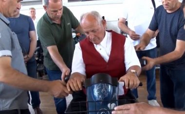 Në Drenas, mbi 100 persona me nevoja të veçanta përfitojnë karroca