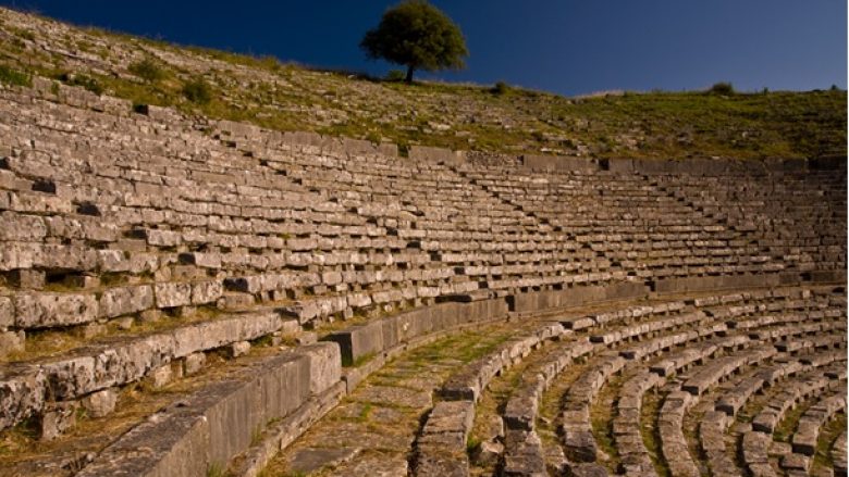 Gjuhëtari italian: Dodona ishte tempull ilir jo grek