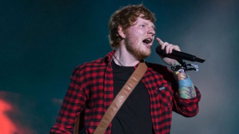 Ed Sheeran fiton çmimin e “Këngës vë Vitit” për tekstin e këngës së Justin Bieber (Video)