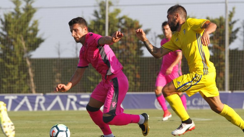 Enis Bardhi vazhdon me gola te Levante, shënon nga goditja e lirë ndaj Cadizit (Video)