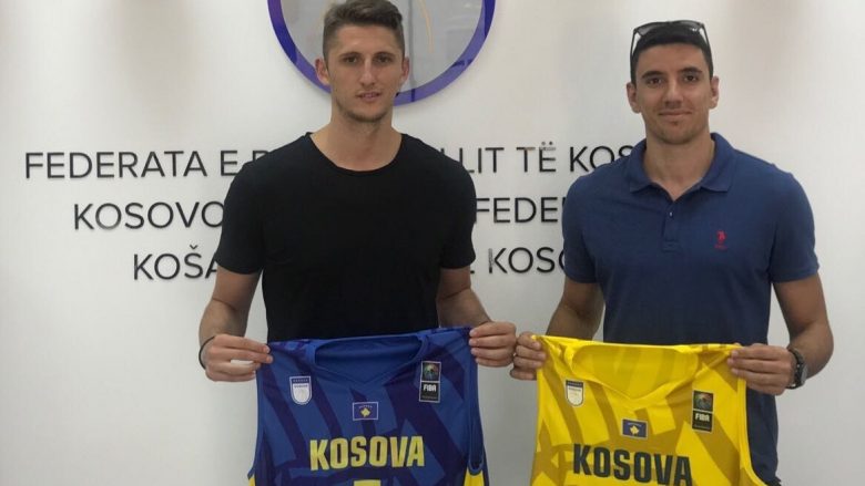 Zyrtare: Gëzim Morina dhe Erjon Kastrati mund të luajnë për Kosovën