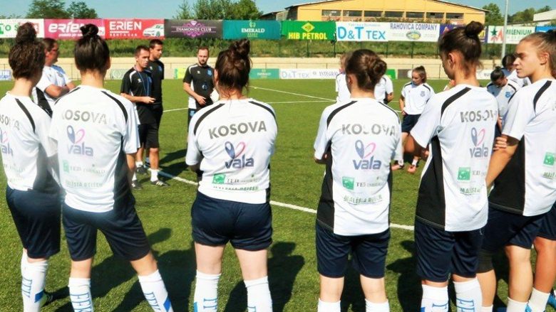 ​Përfaqësuesja e Kosovës U19 e femrave nisi përgatitjet, flasin përzgjedhësi dhe disa futbolliste